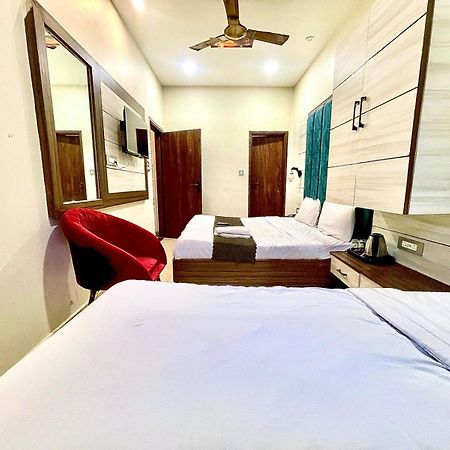Blackwood Near Golden Temple -140 Mtrs Amritsar Exterior foto