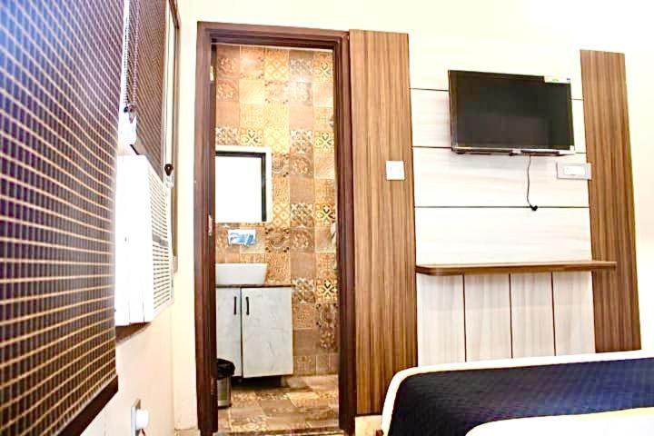 Blackwood Near Golden Temple -140 Mtrs Amritsar Exterior foto